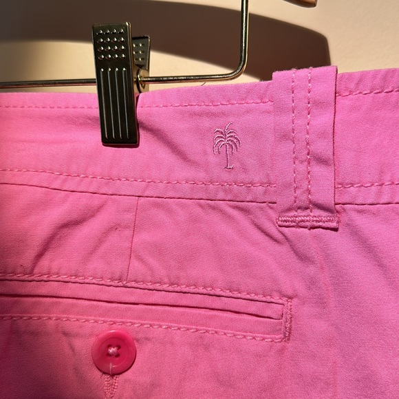 Lilly Pulitzer Women's Bermuda Shorts, size 12 (NWT) - Picture 5 of 5